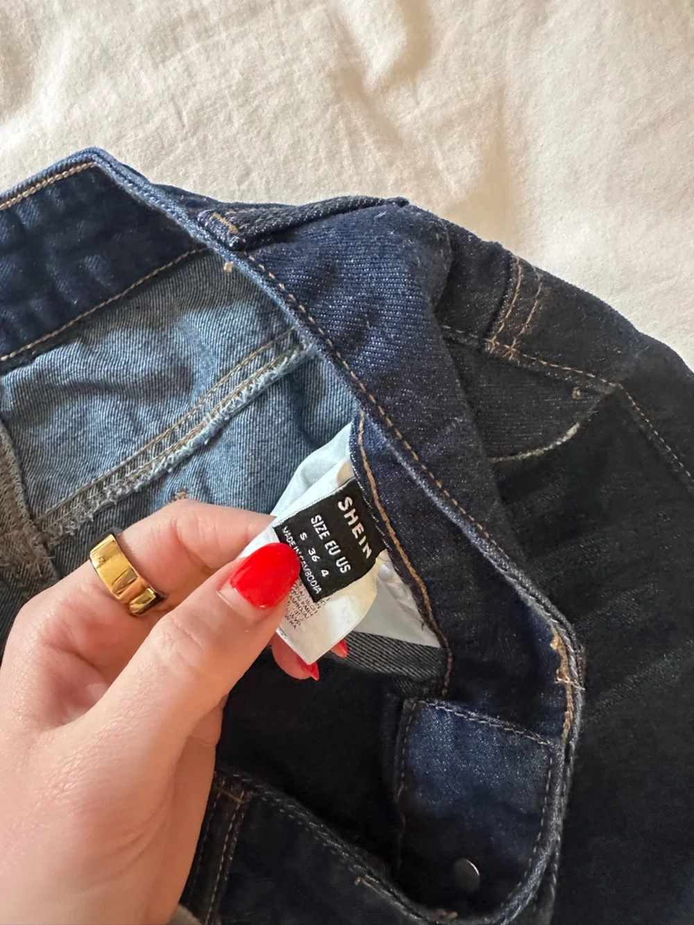 SHEIN Dark Blue Denim Mini Skirt with Classic Stitching